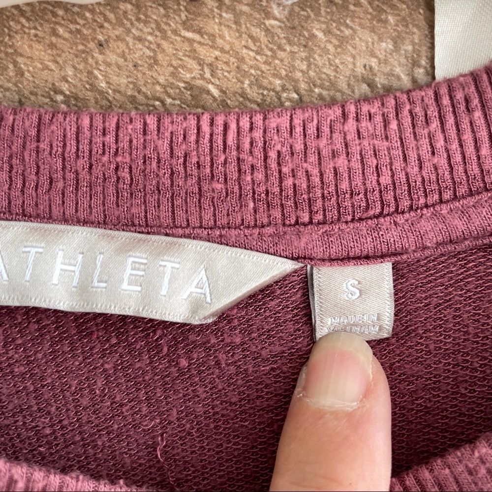 Athleta Women’s Criss Cross Sweatshirt In Crushed Berry Size Small - Picture 5 of 9
